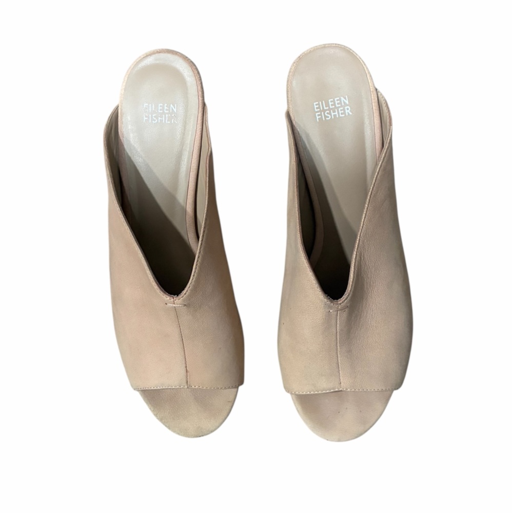 Eileen Fisher Katniss slide sandals made of tumbled latte nubuck leather sz 10